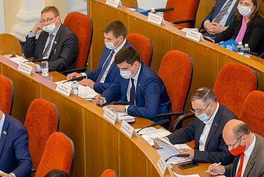 В повестке второго заседания ЗС